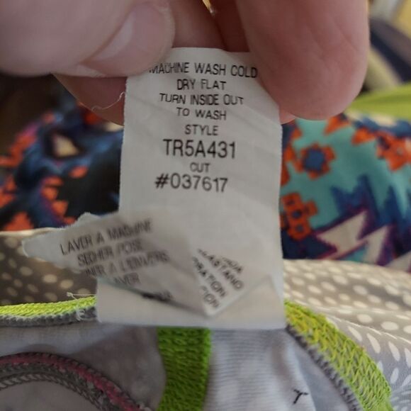 ‎Trina Turk Capri Leggings - Picture 9 of 9